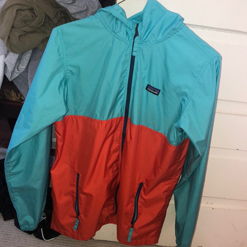 Patagonia wind breaker
